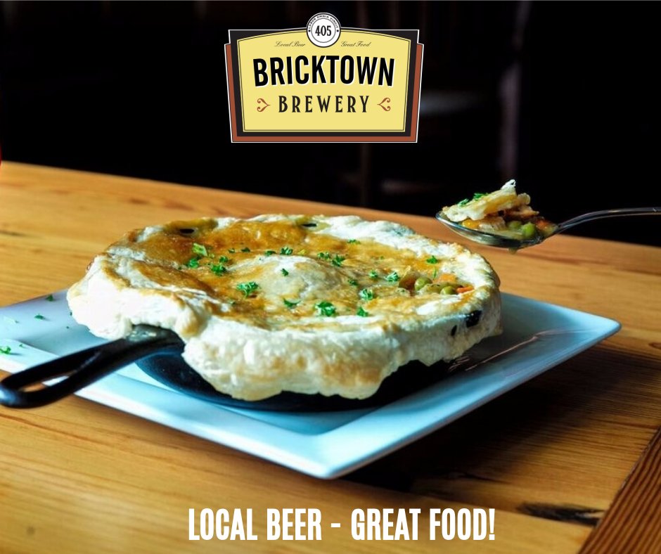 BrickBreweryKS's tweet photo. Turkey Pot Pie Tuesday, anyone? #FallFoodies #Kansas https://t.co/8Bq9pA4ynz