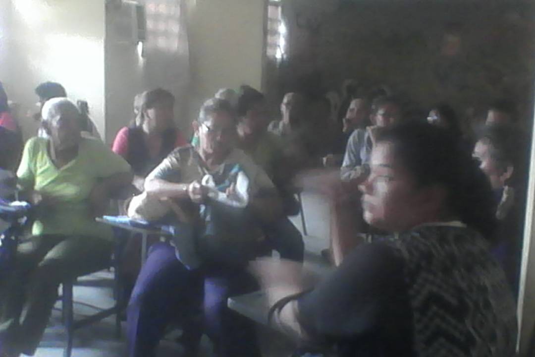 ler1972's tweet photo. Leslie Losada. Coordinadora regional @senadeszulia hoy con las #Maitas en taller "importancia del desarme" @mspenitenciario @mirelct @ https://t.co/ByiDkzysTN