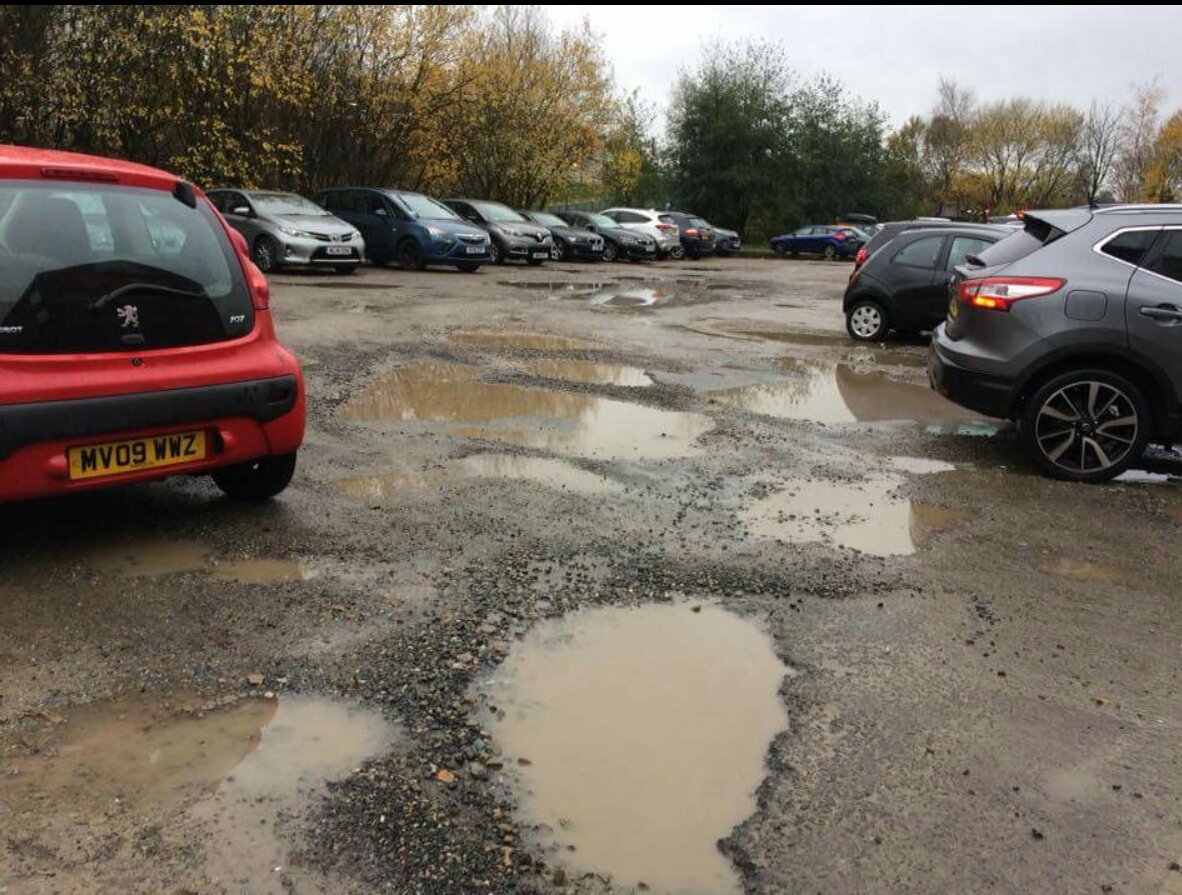 StalybridgeTown's tweet photo. Parking in Stalybridge is Quackers! .... Would you park here? @5adayFresh @all_fabrics @MENnewsdesk #askthecouncil #SupportYourTraders #shoplocal @BBCNWT @GranadaReports @CheshireRT @ManchesterRTs #Rt @jreynoldsMP https://t.co/YGCeC5iCvB
