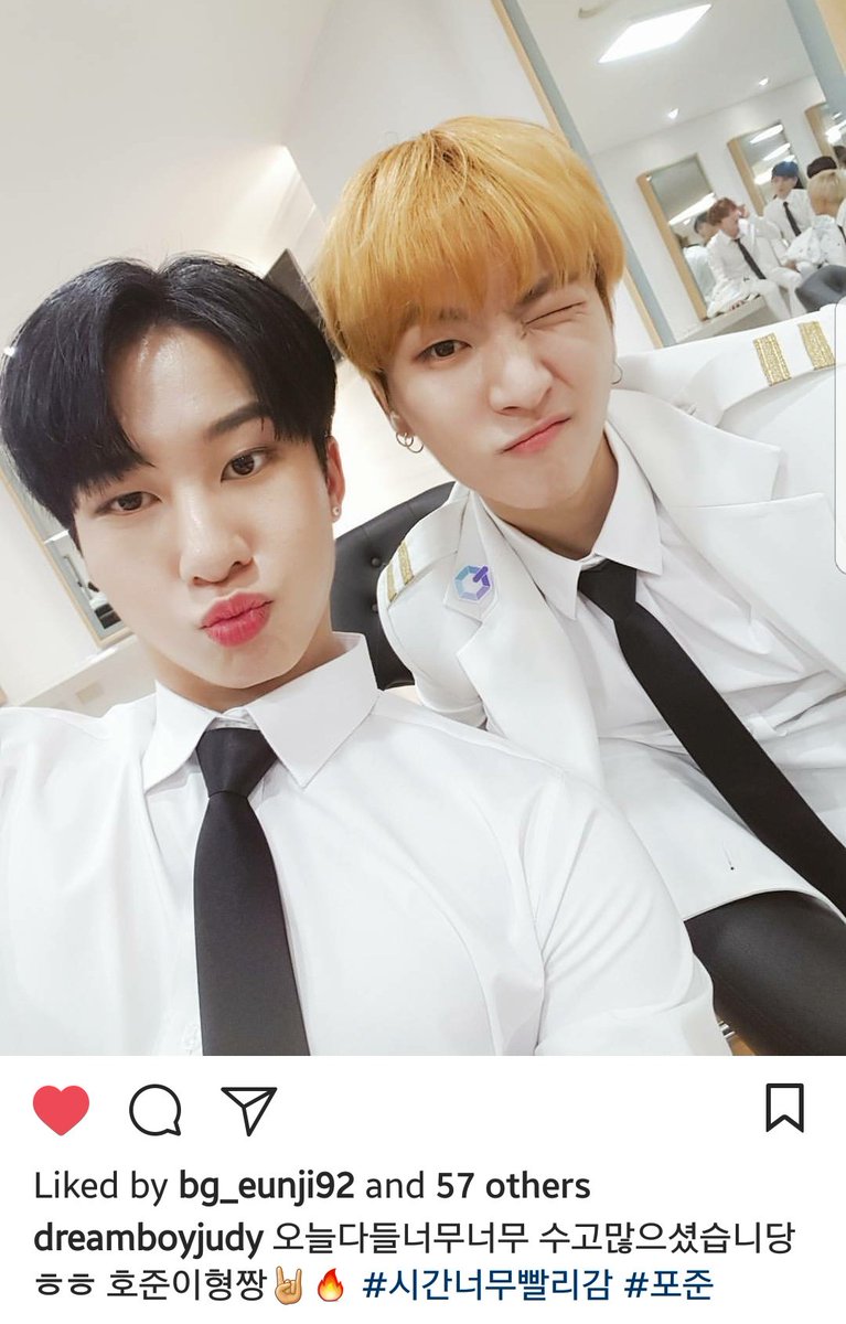 DohaSTAR92's tweet photo. [171121] BIGSTAR Jude Instagram Update
(with TOPP DOGG Hojoon)

"Everyone worked really really hard today ㅎㅎ Hojoon hyung is the best 🤘🔥 #TimePassesTooQuickly #PoJun" 

#빅스타 #주드 #탑독 #호준 #더유닛 

https://t.co/Yv0JtxhLyA https://t.co/QveKODjPUO