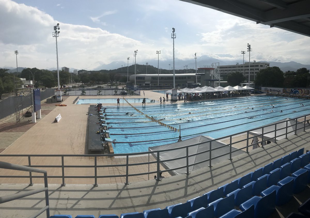 TeamESA_'s tweet photo. A punto de empezar el segundo día de competición en natación. #TeamESA | #JJBB2017| El Salvador, presente con ocho nadadores. https://t.co/qknEfzYsSU