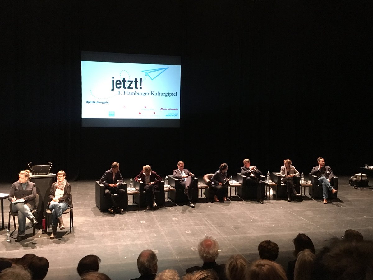 #jetztkulturgipfel Abschlusstalk - ohne @TiesRabe von der <a href="/hh_bsb/">Schulbehörde Hamburg</a> (zum Bedauern des Publikums!)