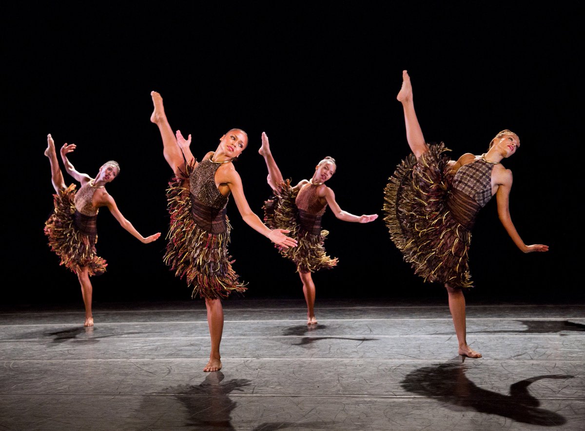 sharpergardens's tweet photo. .@NatDanceAwards #NDA17 nominees incl @danceconsortium presented #AlvinAiley American #Dance Theater and @rosiekaydanceco &amp; @shelleyevahaden #MKUltra (Photos Paul Kolnik and Brian Slater) https://t.co/x4qWdgVnUh