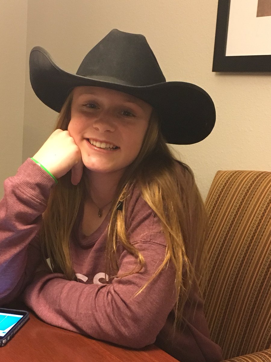 TexasEquineVet's tweet photo. @AAEPHorseDocs has been a treat! Great CE, Reconnecting, Location was perfect for making memories. #AAEP17 https://t.co/uZAvu23oax