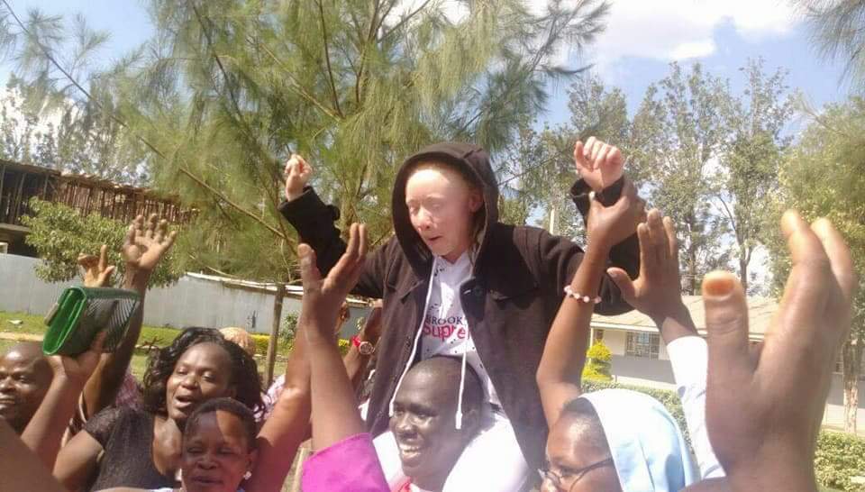MwauraIsaac1's tweet photo. A girl with albinism is the top  candidate in the 2017 KCPE examinations Countrywide.  Goldalyn Kakuya of St Anne Lubao, Kakamega, with 455 marks out of 500 has really made us proud and the @Albinism_Kenya  Society of Kenya  congratulates her. https://t.co/nIcIiFhE4X
