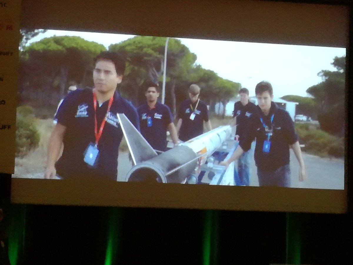 MarcWulms's tweet photo. Mistery guest at Constructeurs dag, Team Dare TU Delft https://t.co/xZIdvusE7M