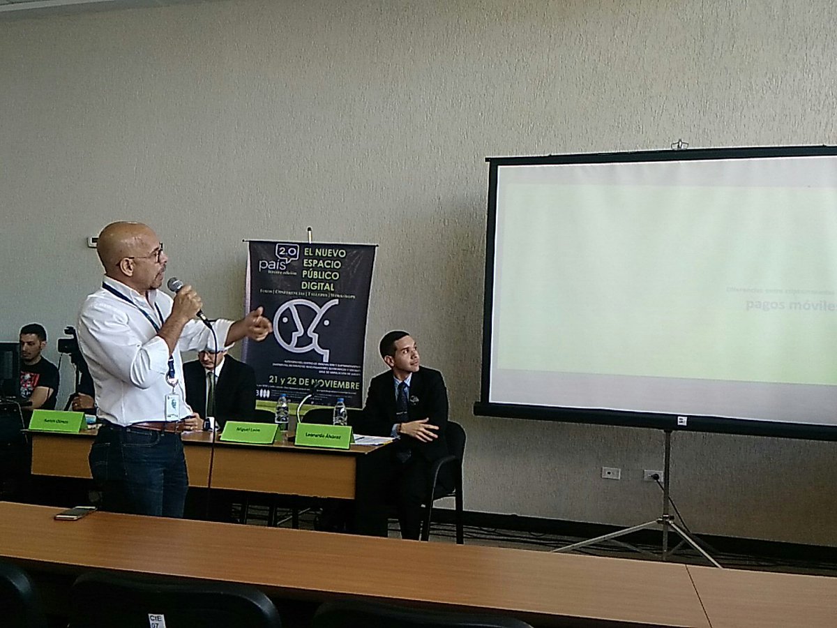 Ahora nuestro CEO @mleoncastro conversado sobre los medios de pagos, la regulación y la inclusión en <a href="/PaisDosPuntoCer/">Pais2.0</a>