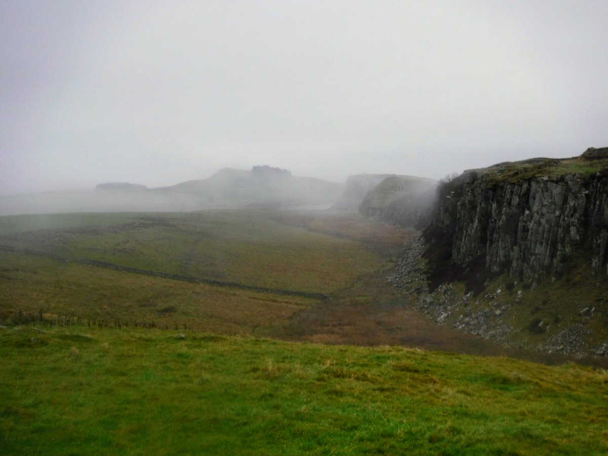 HWpath's tweet photo. Misty morning at Steel Rigg but cleared by the afernoon at Sewingshields on #hadrianswall #nationaltrail https://t.co/akzyzxZQbE