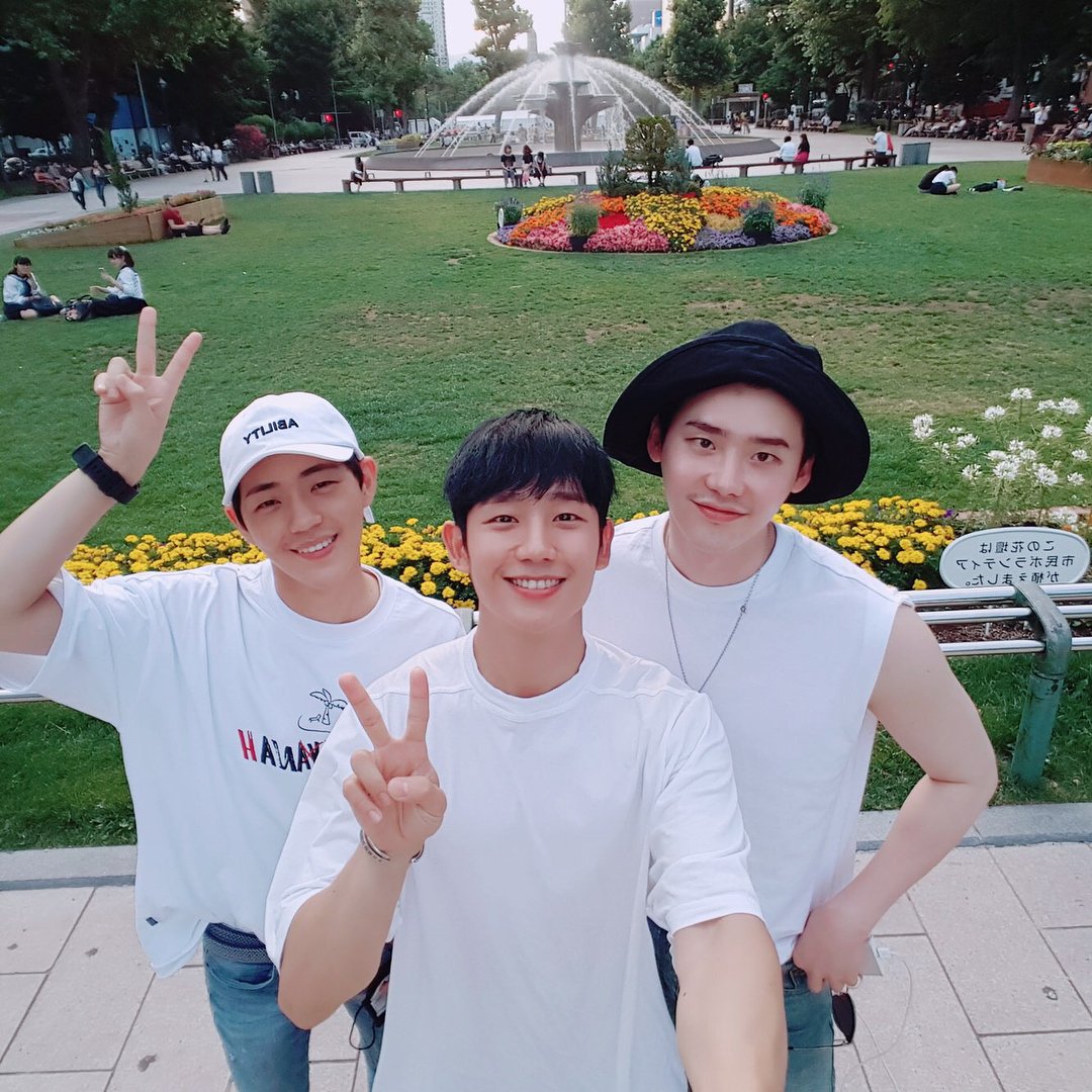 holyhaeinspic's tweet photo. i really wish they were real sibs 😢❤ https://t.co/n0L31X90pW