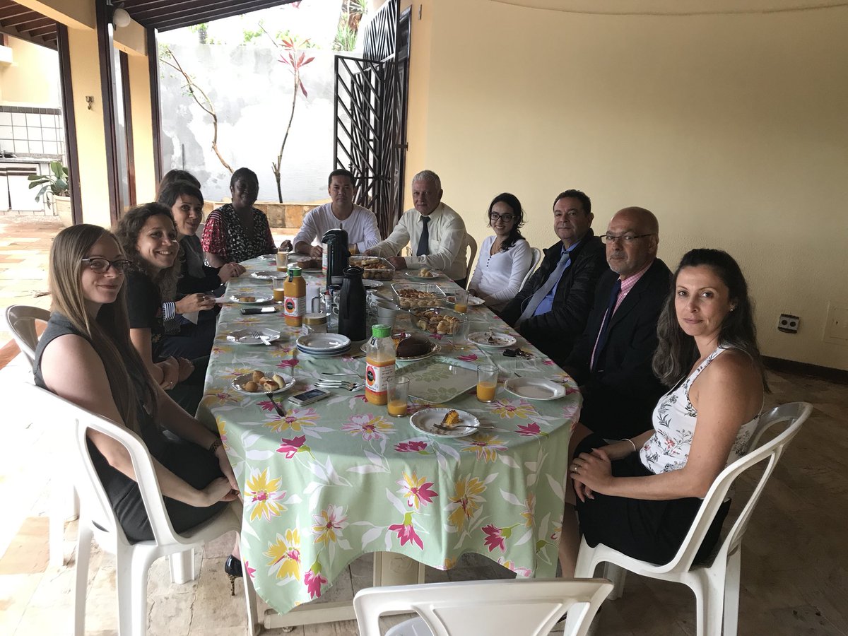 ird_brasil's tweet photo. @ird_fr president in visit at the IRD/@CIRAD Representation in Brazil, questions and snacks! https://t.co/t4yQBEeLNx