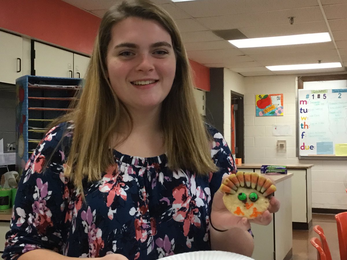 CarlyLatchic's tweet photo. @MHSColts thanksgiving turkey cookies #childdevelopment #coltscook https://t.co/dNBPenBLQq