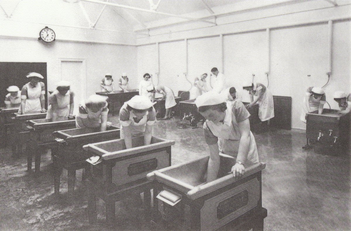 AberUniArchives's tweet photo. Gwyn eu byd y gwneuthurwyr caws!
(a’r gwneuthurwyr menyn)
Eitemau sy'n dangos hanes addysg a chynnyrch llaeth yn Aber. 
#BaraCaws #Cosyn #explorearchives #ArchwilioEichArchif https://t.co/FQPsNApLe0