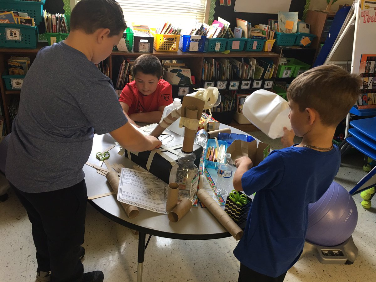 MrsLynchK's tweet photo. Steps 3-5: Build. Test. Revise. Shuffle on back for another try.@emerickelem1967 #STEAM #LCPS18 #love2ndGrade https://t.co/VSJyfBnbfz