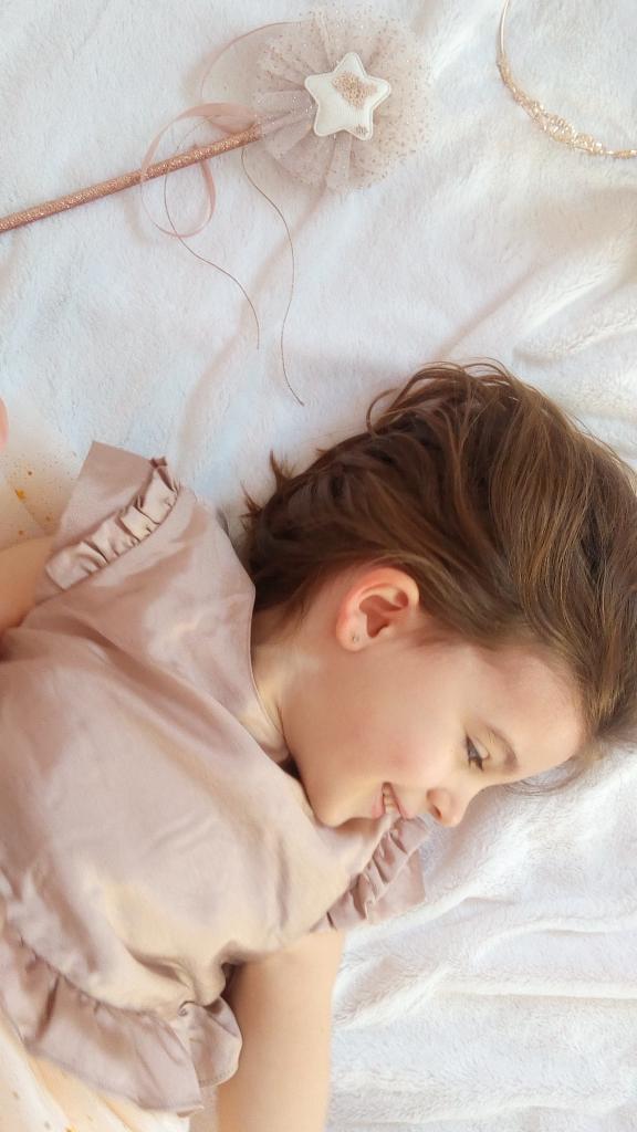 Ce visage ♡ ma princesse en robe <a href="/tapealoeil/">Tape à l'oeil</a> 
#taodream