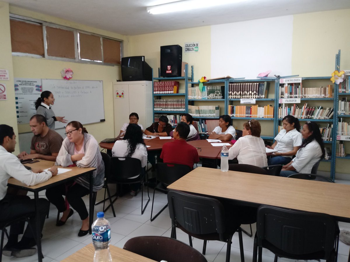 #CursoDeComputaciónBásica a personal operativo del <a href="/PtoMorelosAyto/">Ayto. Puerto Morelos</a> #QRoo @LFpuertomorelos imparte <a href="/DIANELALORIA/">DIANELA LORIA</a> @ICCALPMORELOS