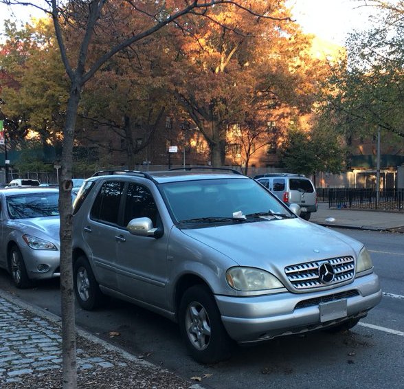 Abandoned car tweet media