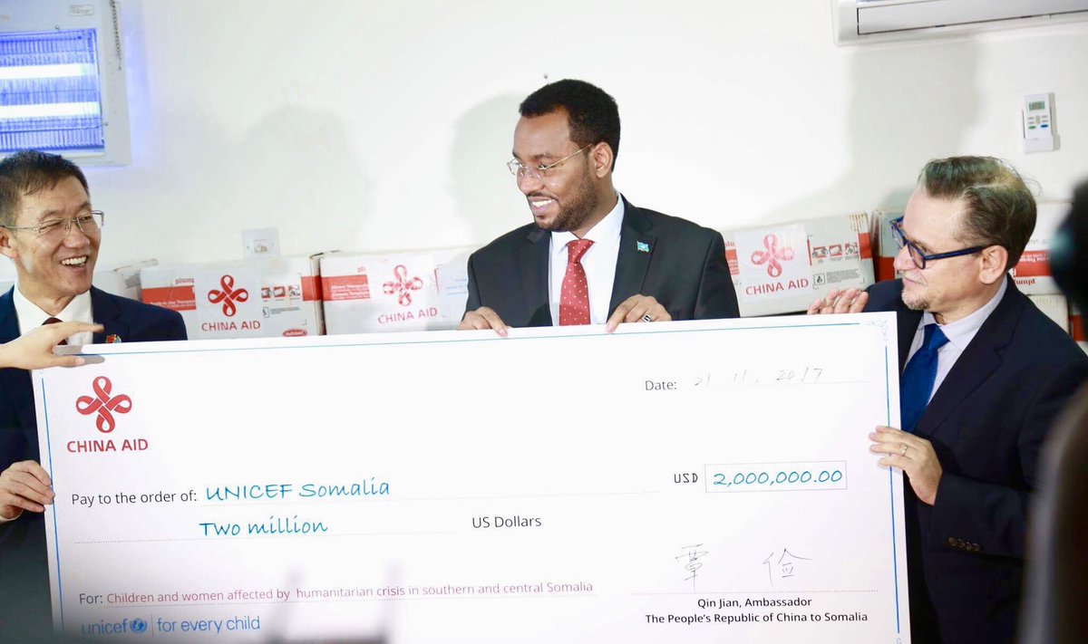 Caynsanee's tweet photo. Waxan u mahadcelinaya Dawlada Shinaha o ugu deqday Somaliya $2 M laguna bixinayo Nafaqada Hoyada iyo dhalanka iyado lo si marinayo hay’adda Qaramada Midobey u qabilsan e @unicefsomalia @MoHADM_Somalia https://t.co/rvNJ5jcCUn