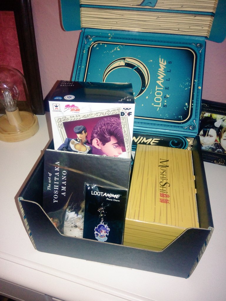 Uhm...Is it Christmas already? 😭😍