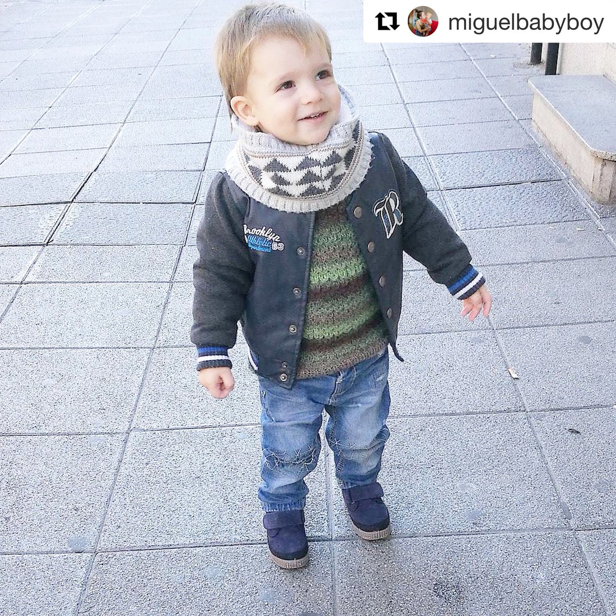 NWTarifa's tweet photo. Pequeño ‘eco friendly’ con nuestra botita marino 👶🏼💙 #Vegan #eco #fashion #trendy #conil #marbella #tarifa #tuesday #martes #kidsfashion https://t.co/Y20JaAD1cG