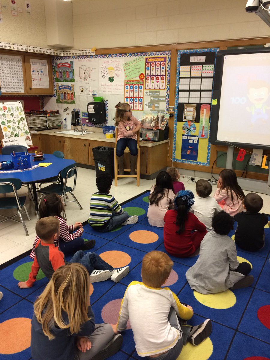 enelsen3's tweet photo. Special guest reader #Gogrewenow https://t.co/ZexaDK3GRv