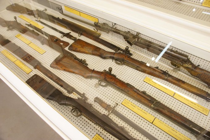イスラエル国防軍歴史博物館に日本のライフルがいっぱい展示されてるんだけどなにコレ なかよし討議 イスラエル国防軍歴史博物館に日本のライフルがいっぱい展示されてるんだけどなにコレ なかよし討議
