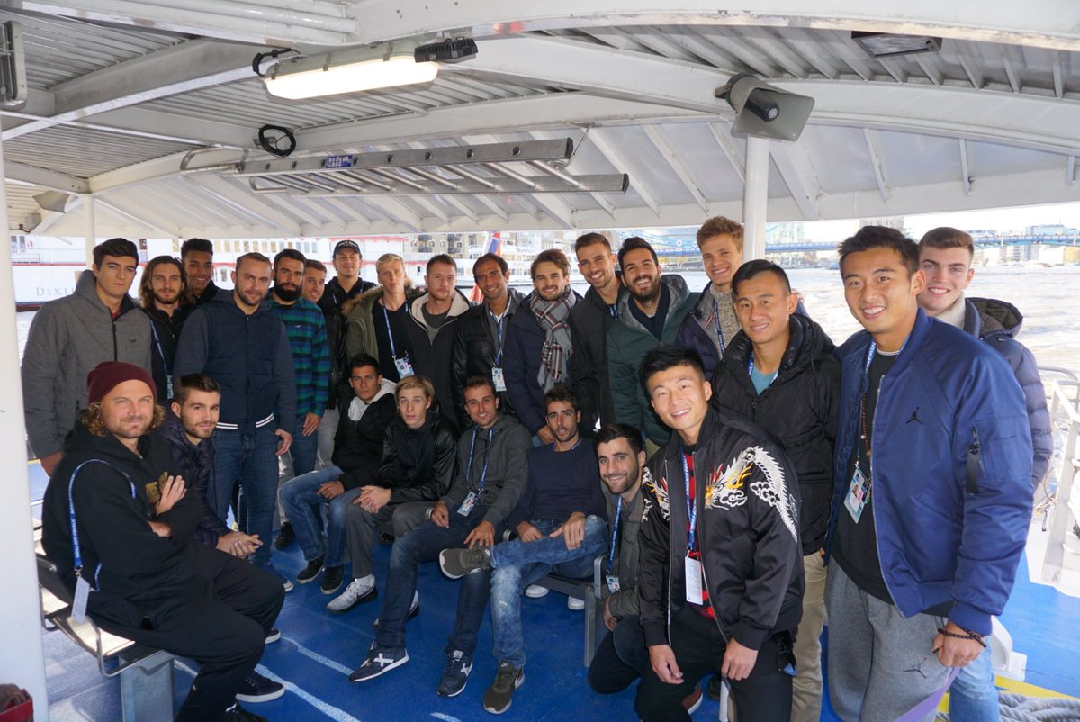 atptour's tweet photo. Congratulations to our ATP University London 2017 graduating class! 🎓 

This group of 25 players brings us to over 1,000 graduates since our University program began 🙌 https://t.co/zIHUbcvTsR