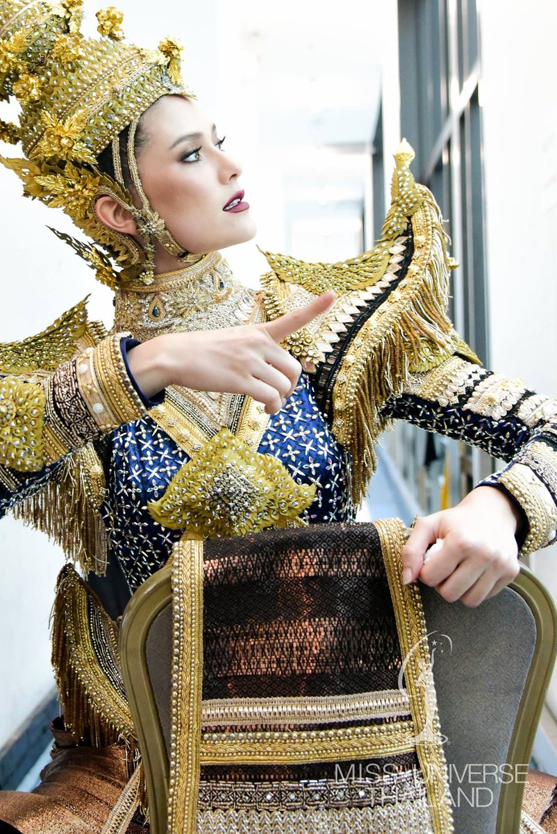 AIABANK's tweet photo. #MissUniverse #Thailand ภูมิใจในศิลปะ วัฒนธรรมไทย ที่ไม่เหมือนชาติใด ไม่คล้ายชาติใดในโลก มีความเป็นเอกลักษณ์ที่ดูออกครั้งเดียวว่านี่แหละ ไทยแลนด์แดนสยาม https://t.co/KOnCavUbIx