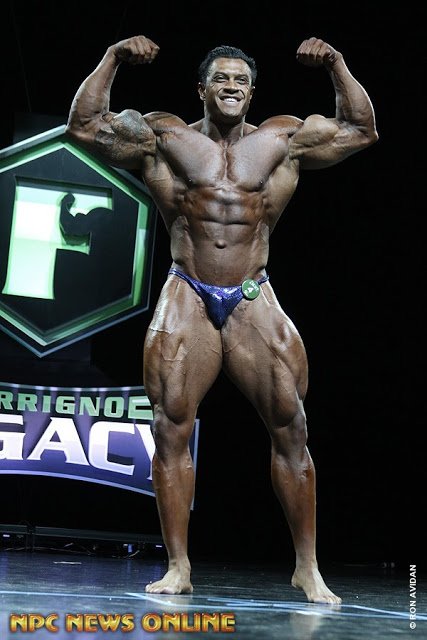 pacocutler's tweet photo. #nerioangulo #manuelromero #venezuelanBodybuilders #giantbodybuilder #bodybuilder #posing #onstage #tallestmen https://t.co/bGvKxsCXMH