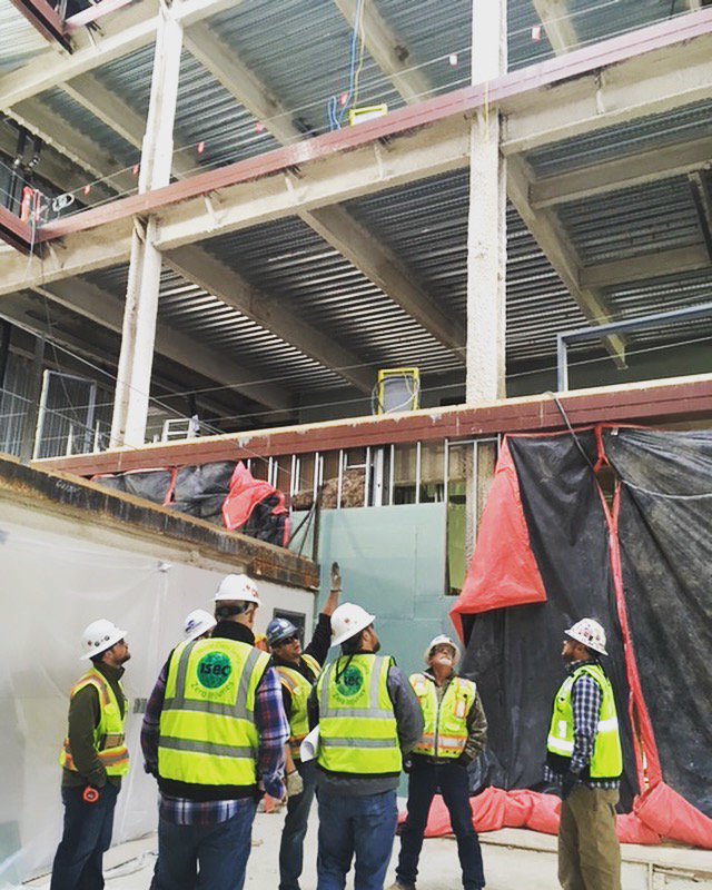 ISECBuilt's tweet photo. Things are looking up with our #isecrockymountain team on the @uofwyoming #newengineeringbuilding with @gejcc 
.
.
.
#ISEC #subcontractor #teamwork https://t.co/IdmgJOJ7yb