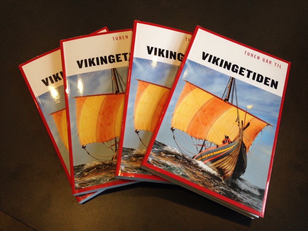 soerensays's tweet photo. Mandelgaven til frilufts-eller sofavikinger er landet: Turen går til Vikingetiden. Kan plyndres i din boghandel... https://t.co/iv0wESnFGj