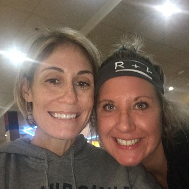 bowlthepalace's tweet photo. Bowling without beer with this one! #momsofboys #lotsofboys #weneededbeer txt+📷: @emilyross80
Thanksgivivng day special! 3 hours for just $10!
#bowling #food #beer https://t.co/oZQDuh9lqE https://t.co/nrEdmSs8rx