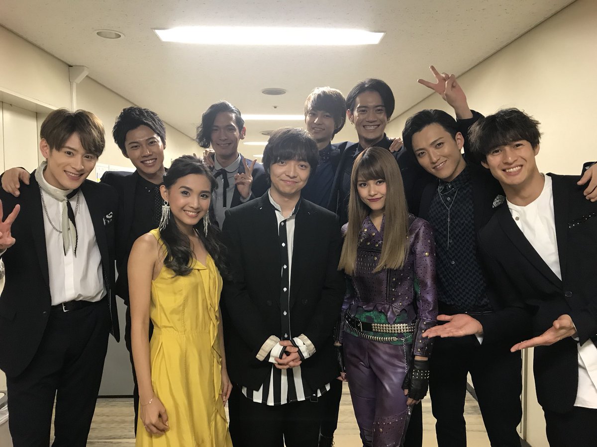 Beverly_avex's tweet photo. 「Disney Music Party powered by Disney Mobile」にさんかできた！ みなさんとおなじステージでうたえて、こうえいです。☺️💙 

みてくれてみなさんありがとうございました！🌹

ビバリー🦄
#Disney #BeautyAndTheBeast #美女と野獣 https://t.co/1NXK1Ngj1a