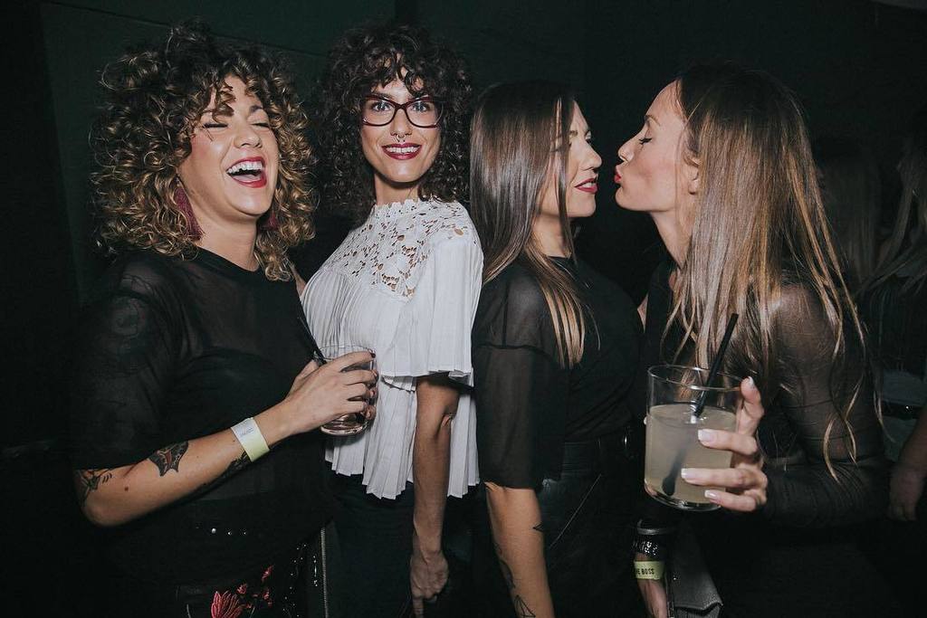 Maambo_'s tweet photo. Ya tenéis todas las fotos de la pasada edición de la #MAMBOW WINTER 2.0 en nuestro Facebook🙏🏼❤️ Búscate, etiquétate y si subís La foto... ¡Etiquetadnos! 🙌🏼🙌🏼 Pronto tendréis noticias nuestras Málaga👌🏼🔥 #mambowbylescastizos #lescastizos #naturalclub https://t.co/2mJpmtV3Th