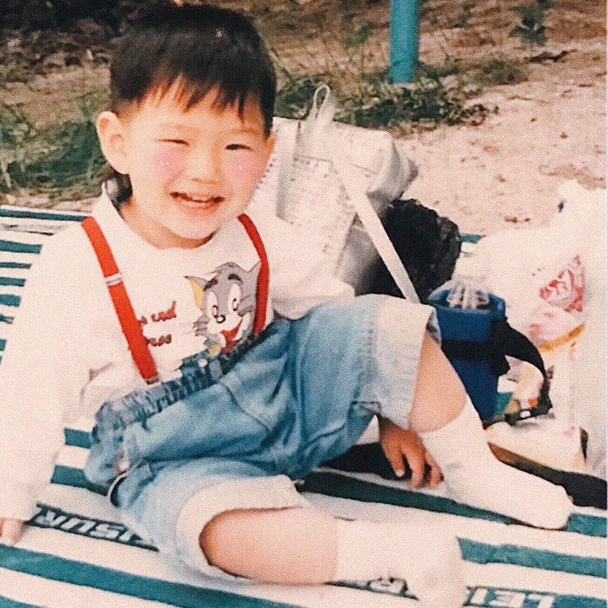 kikisoftie's tweet photo. babe, i hope you’re having the greatest day ever. i hope you’re eating cake and chicken and being surrounded with love and happiness as always. i love you and i’m glad that you exist. thank you for everything ✉️💗🐹 #KIHAMSTERDAY https://t.co/LYnjzHFiUB