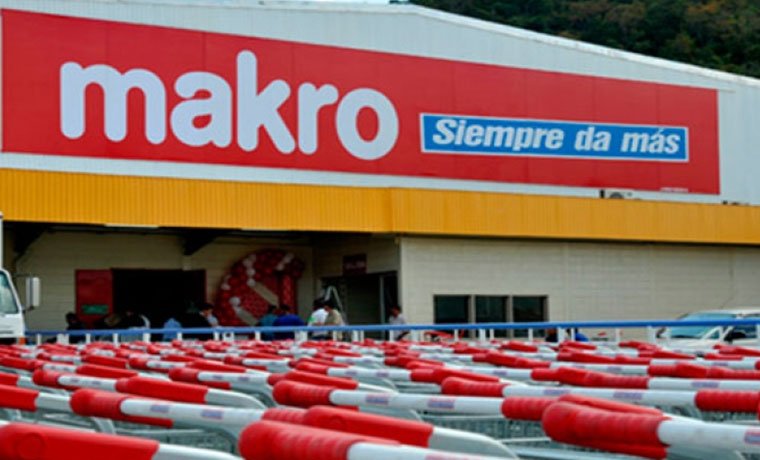 GegeRpz's tweet photo. Régimen intervino la Cadena Mayorista Makro!
Expropian el aire frío de las neveras, las chiripas de los depósitos y el polvo de los anaqueles! https://t.co/svQjcbW6ZA