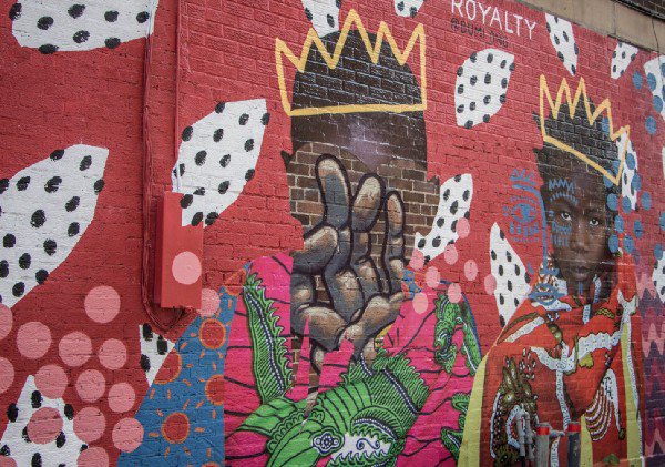 CollectiveBrew's tweet photo. Contributor Post: #Montreal's street art community is thriving - Find @brookepeloquin's top spots to check out, including a piece by the @ENMASSEproject! https://t.co/TrxJyIkPoG https://t.co/5ESOzudB69