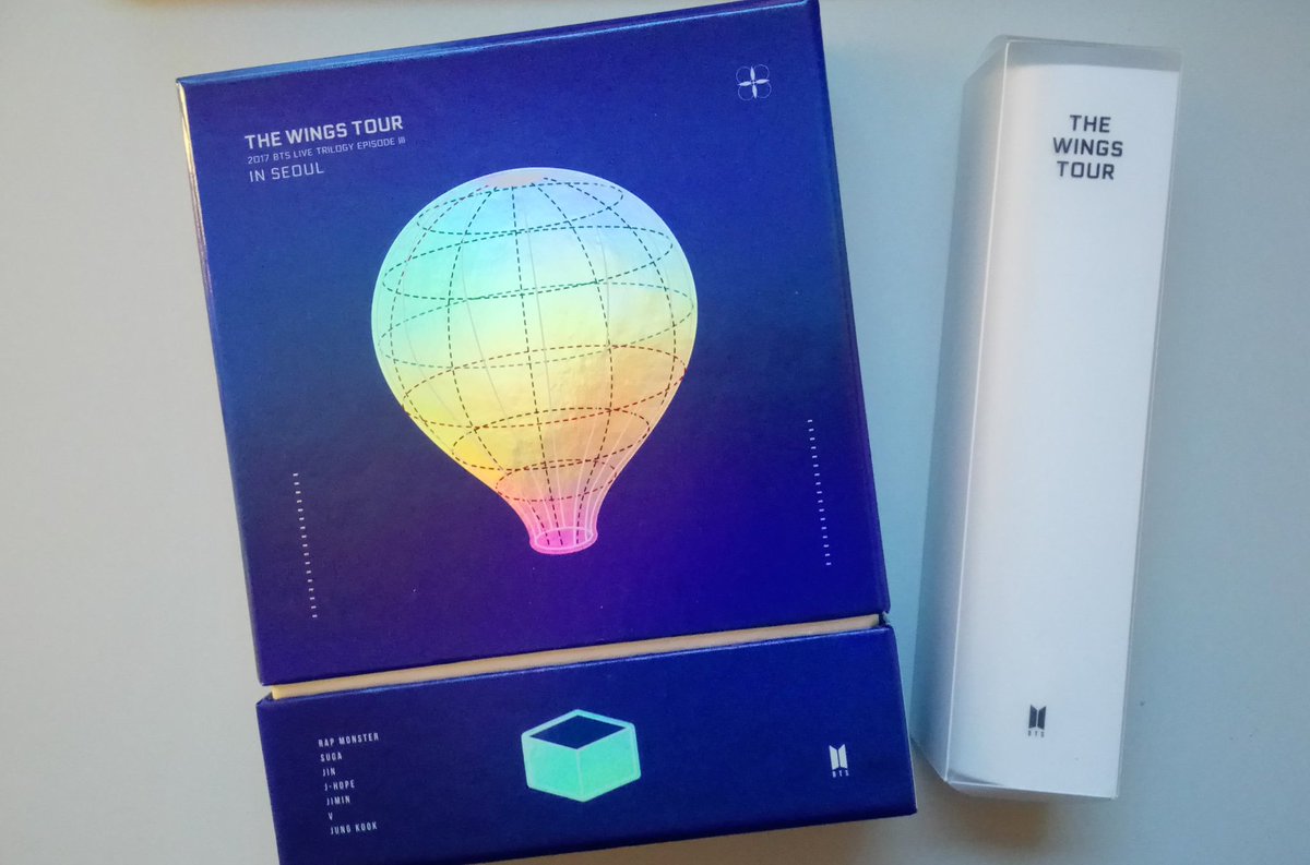 MeliW_bts's tweet photo. Here it is. 😍
I love the design! 😍
I got the JK Photo Card. 😍
#BTS #btswings #WingsTourDVD #BTSLiveTrilogy #BTSLiveTrilogyEpisodeIII #WingsTour2017 #Seoul #Jungkook https://t.co/oGY5TFDoUm