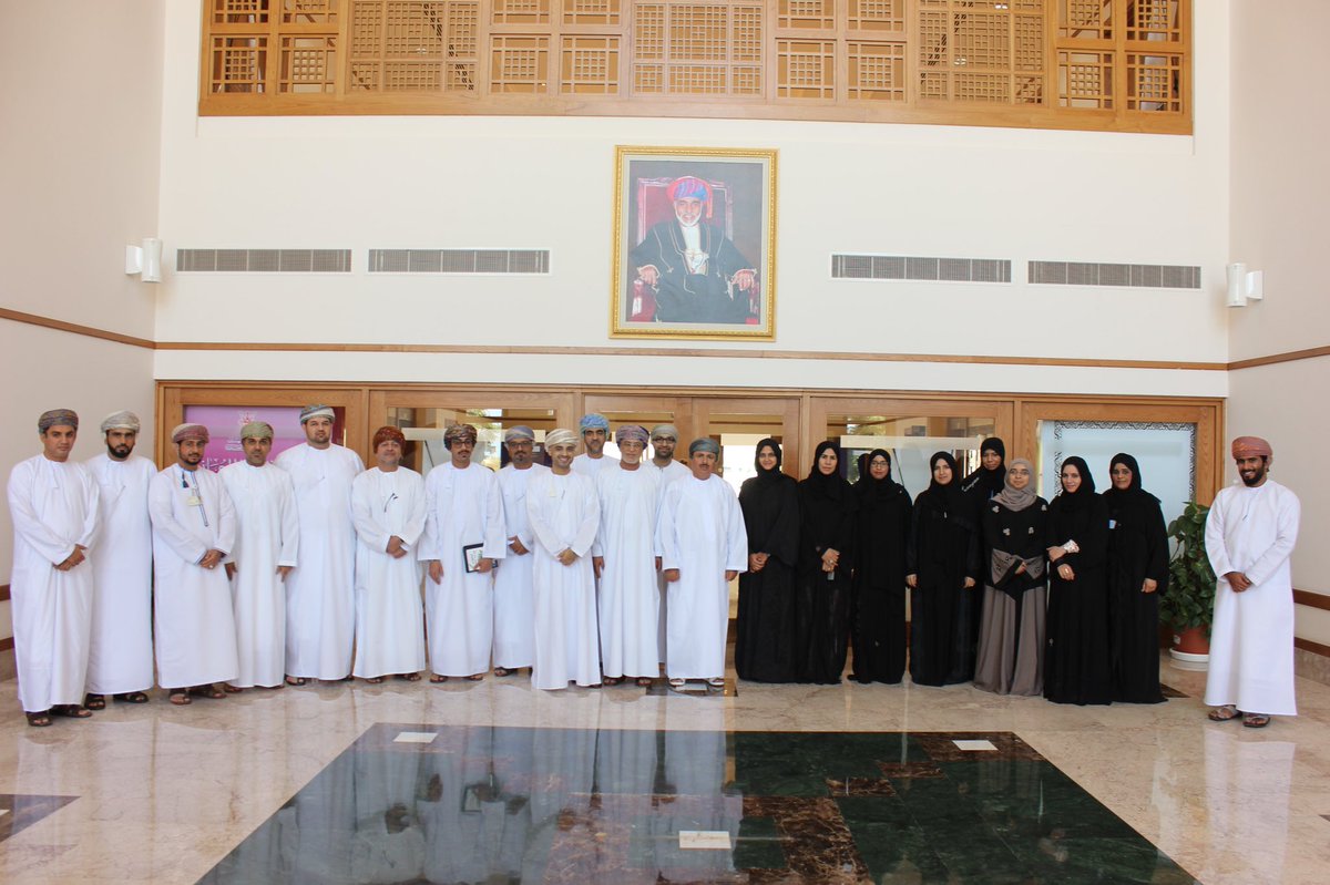 Altaaat's tweet photo. جانب آخر من الجلسة بصحبة وزير وزارة القوى العاملة معالي الشيخ عبدالله البكري . https://t.co/cB6LyPBqds