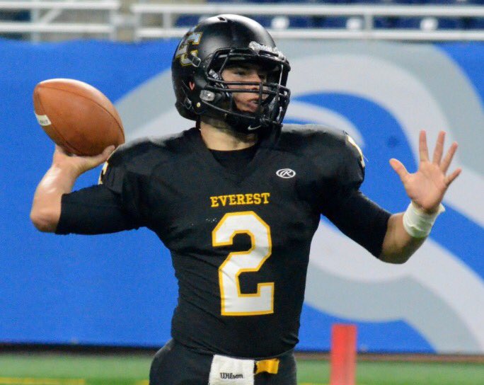 Congrats to Grant Burgess on being named a Division 7-8 All-State Honorable Mention QB!
