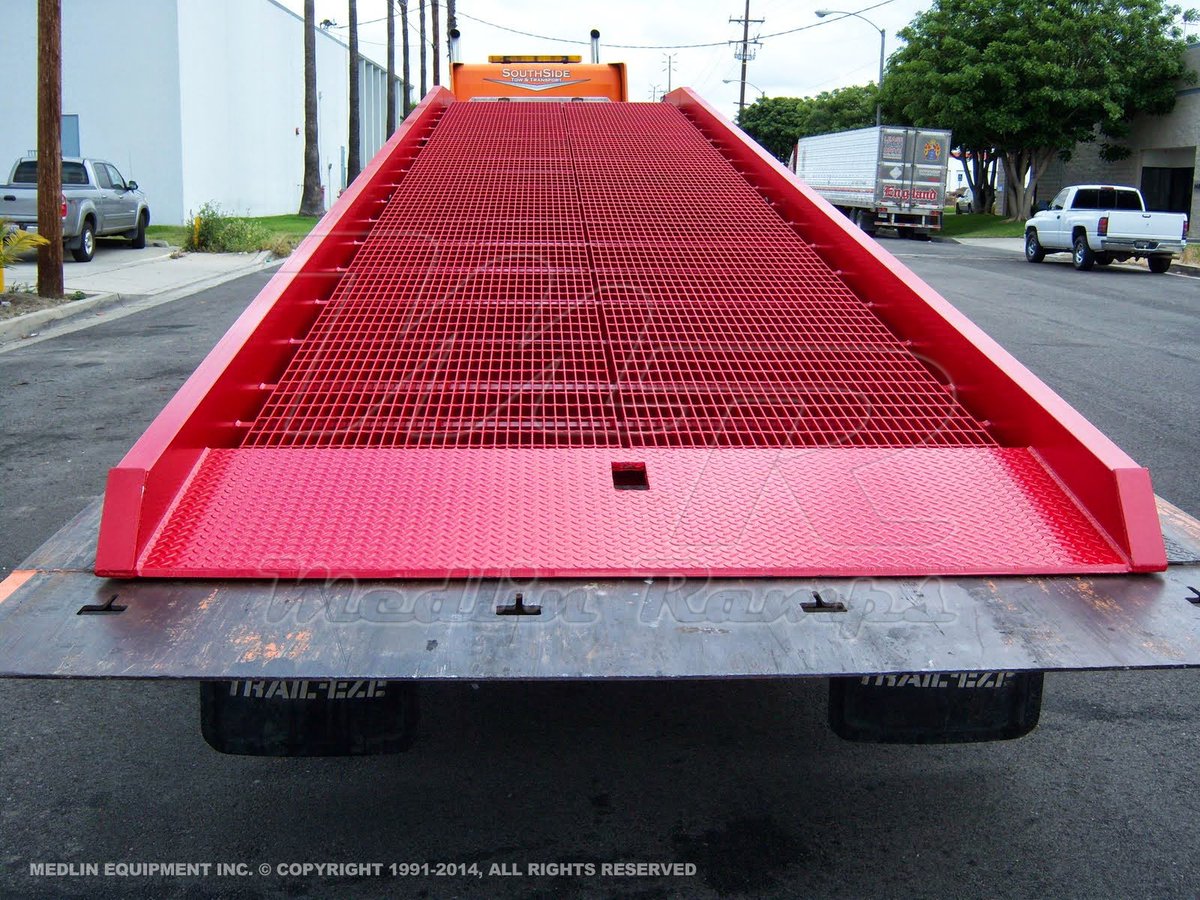 MedlinRamps's tweet photo. Mobile yard ramps by https://t.co/z2vm76zdol
#logistics #losangeles #california #warehouse #warehousing #truck #loading #realestatelosangeles #realestatecalifornia #solutions #heavymaterial #heavyequipment #yardramp #mobileyardramps #yardramps #bluecollar #bluecollarworker https://t.co/Td8O7O6me1