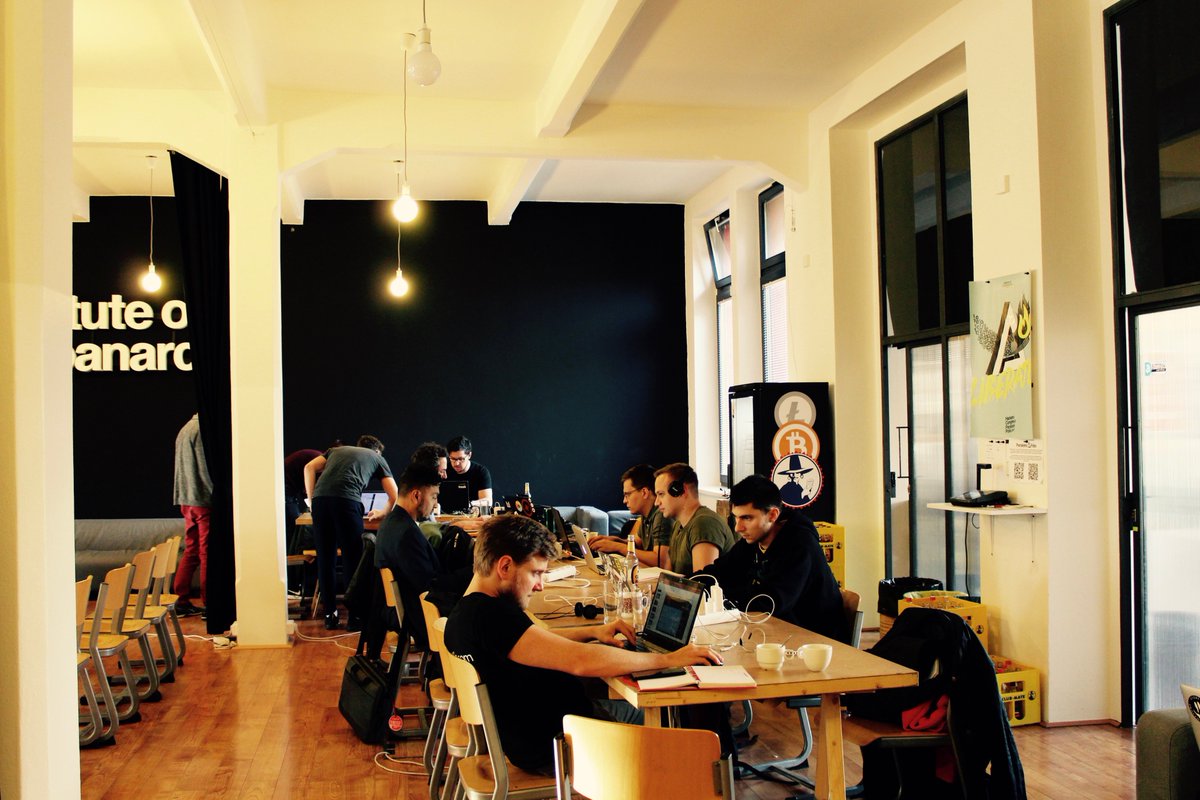 hacktixx's tweet photo. HACK/TIXX at @Paralelni_polis | November 4 - 5 2017 🚀🍻☕️🙏🧠💡🙌 https://t.co/RHrFZSw2cE