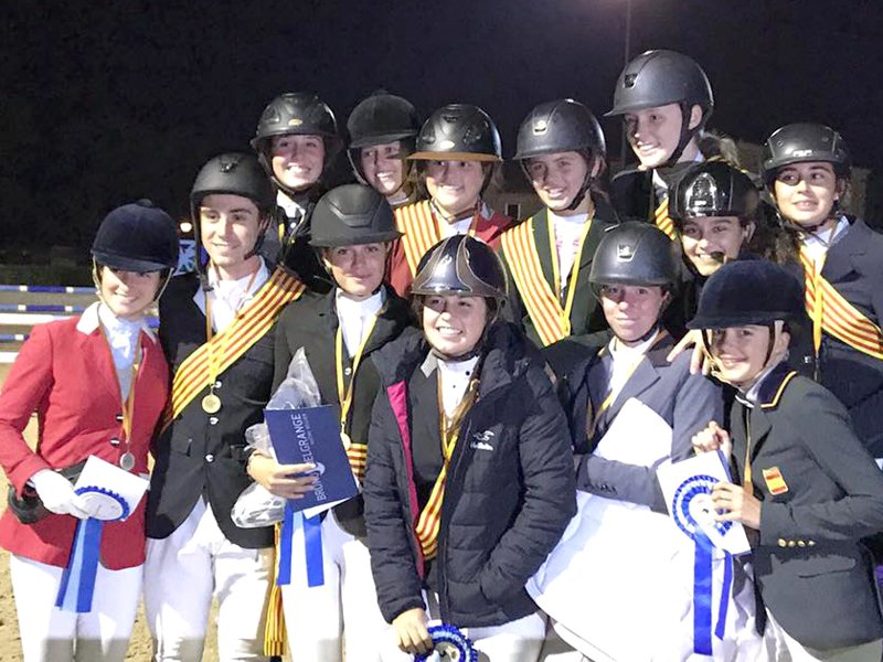 Ecuestre_es's tweet photo. Campeones del Campeonato de Cataluña de Saltos https://t.co/6pKuvegjc4 https://t.co/HvIYzHjO6H