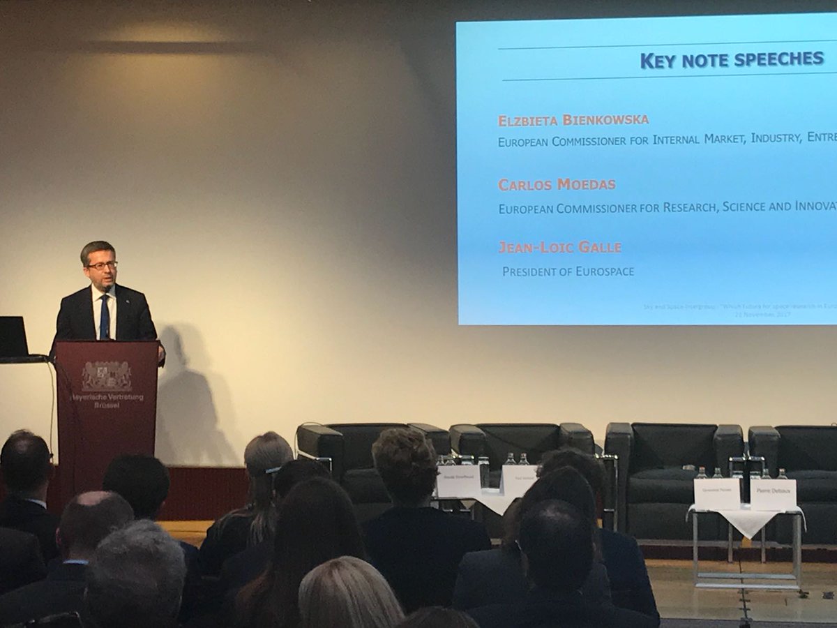 #Space is a leading example of an open and easy access to data, and #BigData is the new oil. Being open, you expand and diversify your services and spur #innovation. 🌌

#OpenSpace #OpenInnovation #researchimpactEU #InvestEUresearch