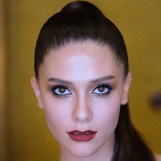 thaiqueens's tweet photo. Queen M #MissUniverse #Thailand https://t.co/Fgtza9jLvt