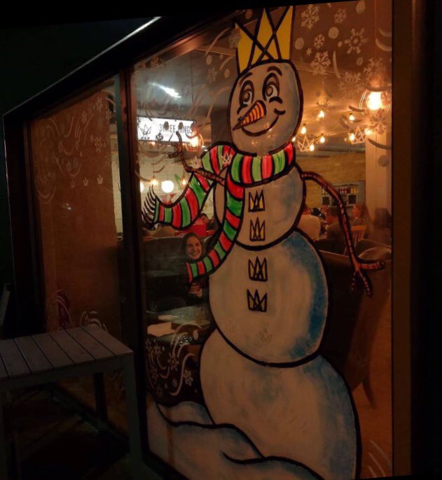 We are getting all festive at 3 Kings!!! We need a name for our Snowman....LIKE , SHARE AND GIVE US A NAME....if we like you’ll win a £25 Voucher to spend in any of our stores!! #3kingscoffee #nameoursnowman