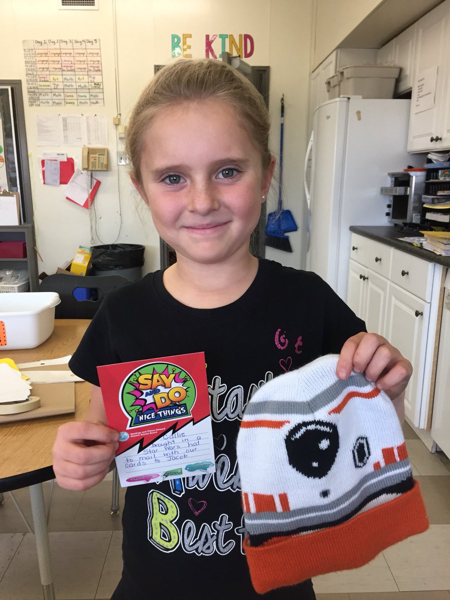 McDonalds_Class's tweet photo. We sent cards to Jacob, a young boy battling cancer. Callie brought in a Star Wars hat to include because she read that it was his favourite. #SayDoNiceThings #CaringCounts @SayDoNiceThings #CardsForJacob https://t.co/hgvwfdEAbX