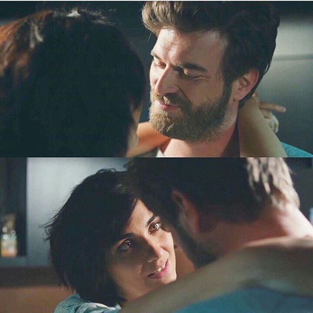 أعشـقـك کأ لَسـمـأء
قصـيـدة بـلأ  أعمـدة ،

لکنِهـأ أجـمــل ألمعلقـأت ،،،،!!