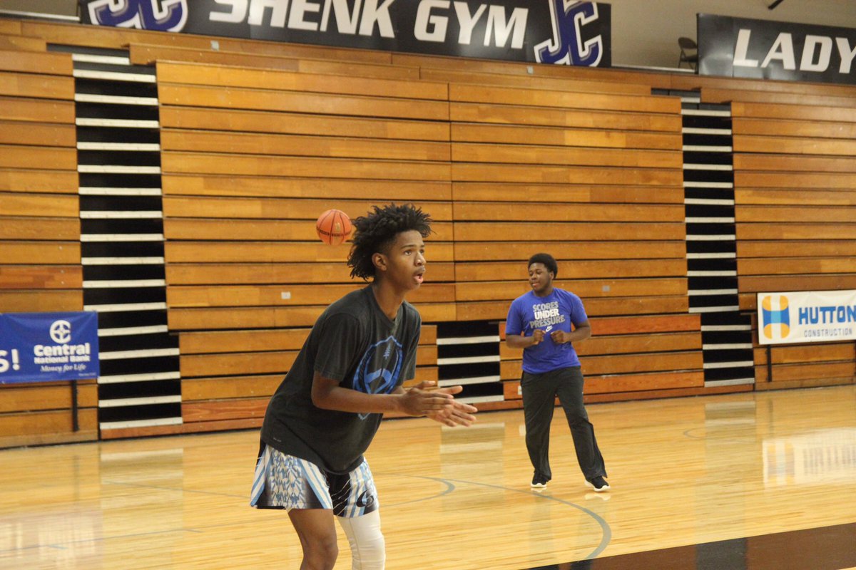 whossliim's tweet photo. JC better me as a basketball player and has a person and I can’t thank the coaching staff enough , will love and miss JC 💙 @jcbluejaybball https://t.co/7fJSIrQww5