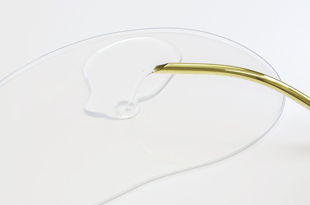 _oodesign's tweet photo. PVC design awardで入賞、展示の機会をいただきました。軟質PVCを用いた極薄(深さ約3mm)の水盤「ミズタマリ」本物の水たまりです。
【PVC Design Award 2017 展示会】
日時: 平成29年11月16日 (木)～11月26日(日) 11:00～20:00
場所: GOOD DESIGN Marunouchi https://t.co/ijgNzdTUgw