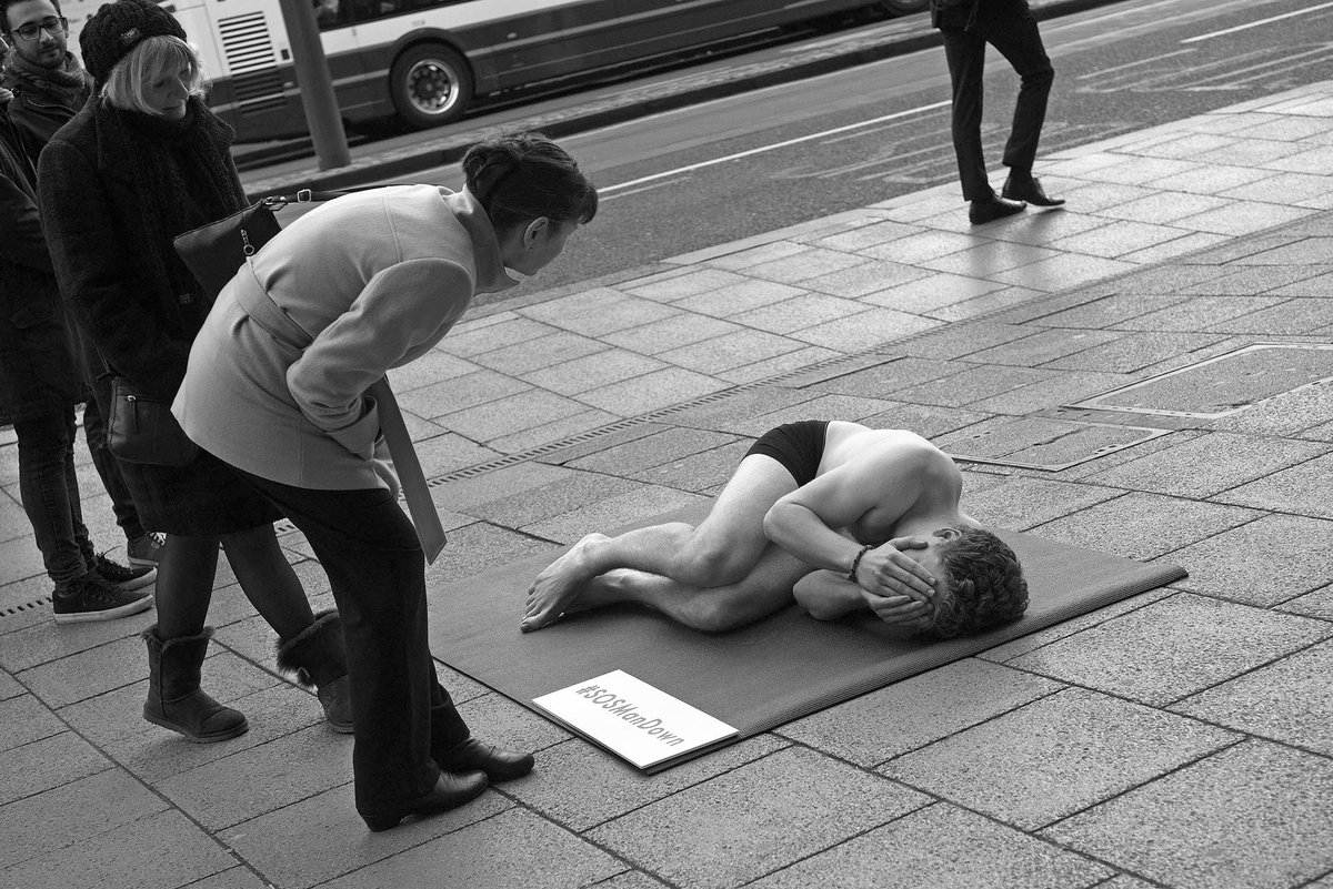 F4JOfficial's tweet photo. #SOSManDown #Edinburgh #Scotland #F4J #Fathers4Justice #MentalHealth #MensHealth https://t.co/47fzO6Aq7c https://t.co/6DPnoVuDDW